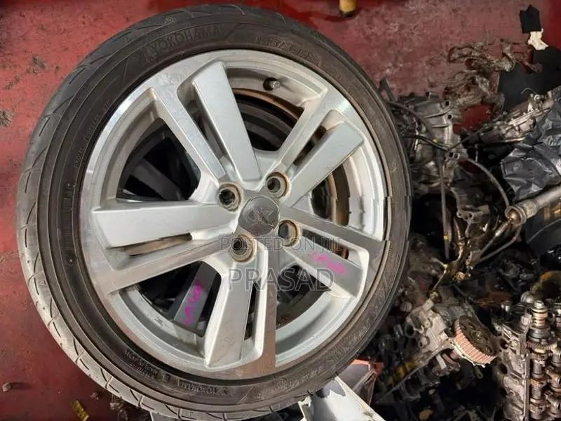 Daihatsu Mira pixies Alloy wheels
