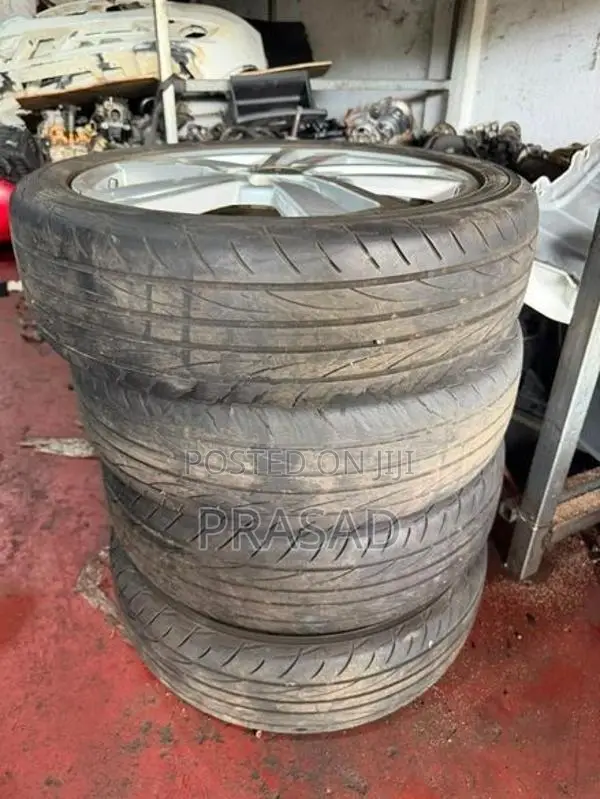 Daihatsu Mira pixies Alloy wheels