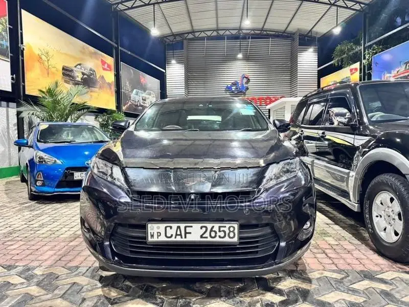 Toyota Harrier 2015
