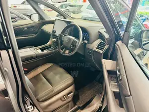 Toyota Alphard Executive Comfort+ 2025