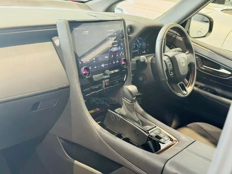 Toyota Alphard Executive Comfort+ 2025