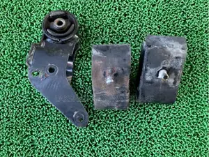 Every DA64 Engine Mount Set