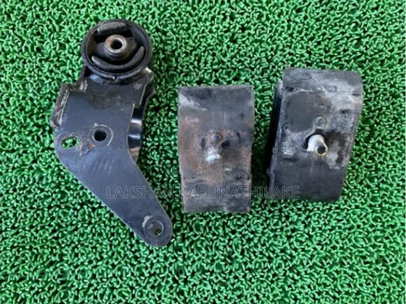 Every DA64 Engine Mount Set