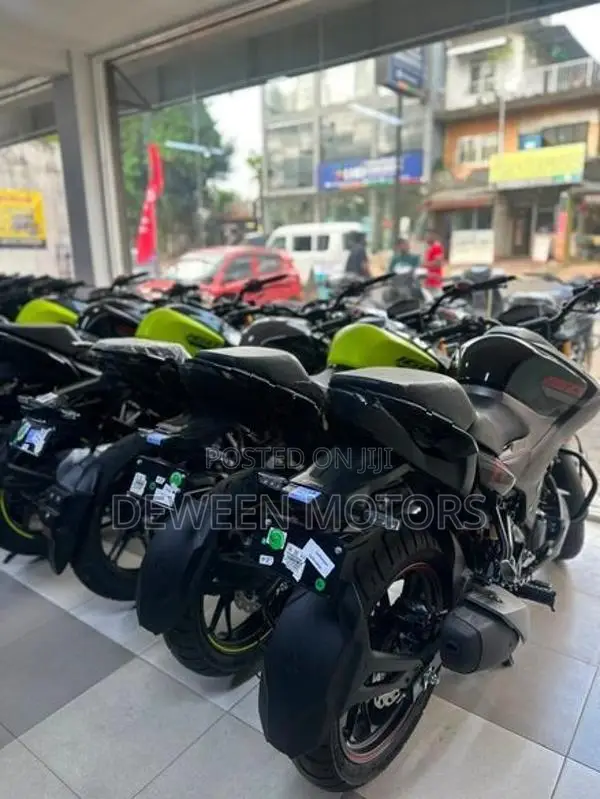 Hero Hunk 160R Brand New 2026