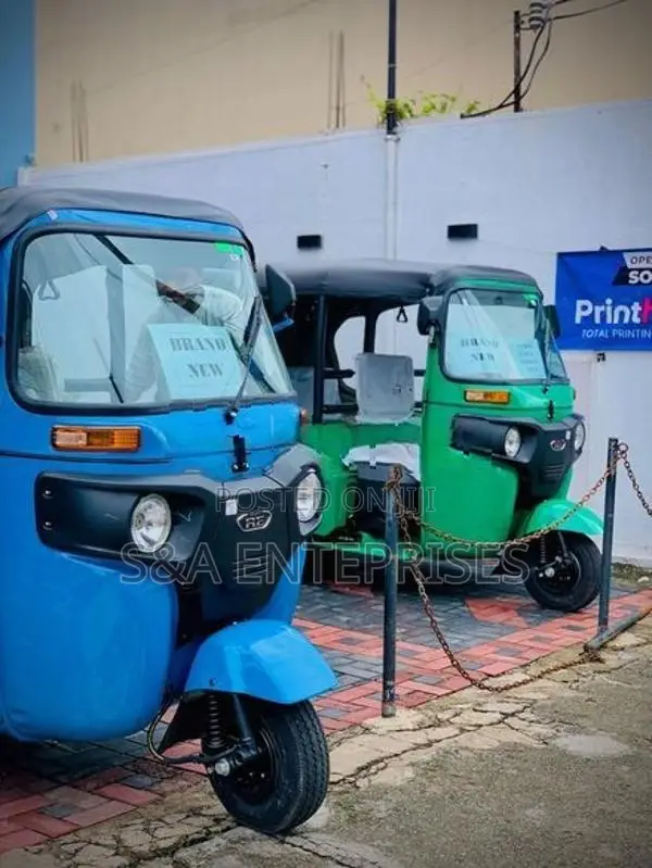 Bajaj RE Brand new 2026
