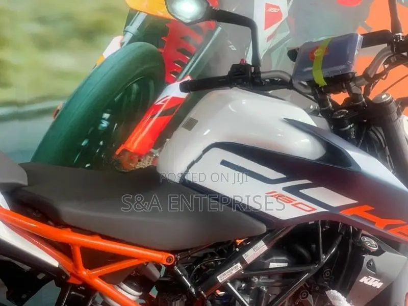 KTM Duke 160 2026