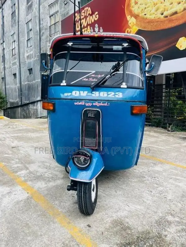 Bajaj RE 2009