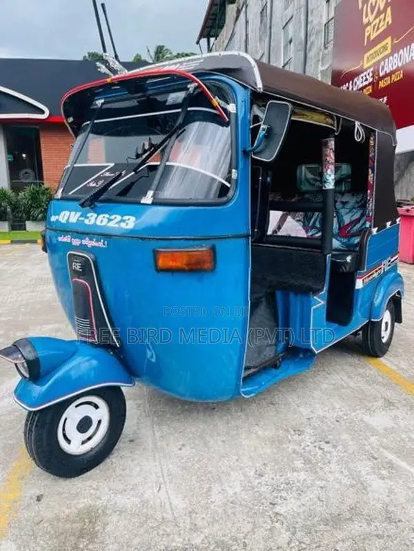 Bajaj RE 2009