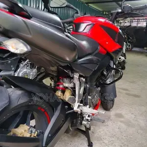 Bajaj Pulsar NS200 2018
