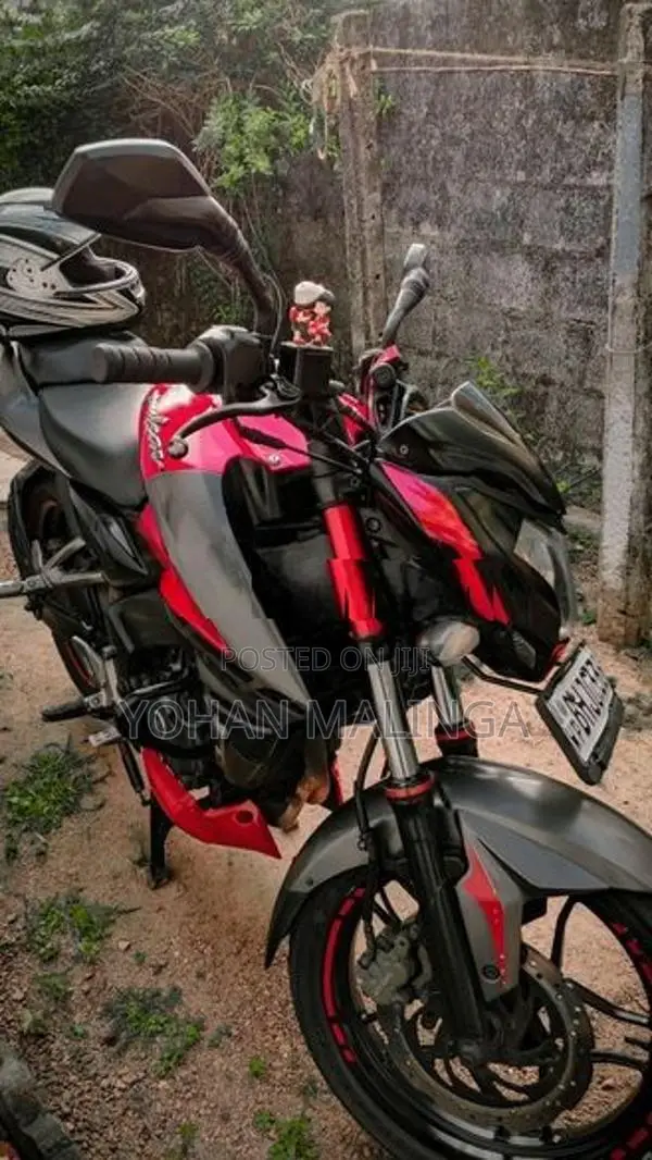 Bajaj Pulsar NS200 2018