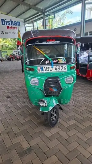 Bajaj RE 4 Strok 2015
