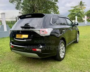 Mitsubishi Outlander 2014