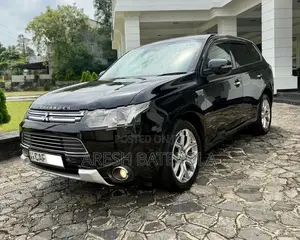 Mitsubishi Outlander 2014