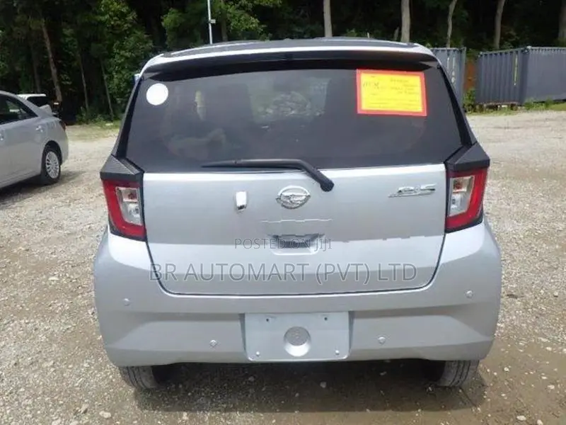 Daihatsu Mira X 2025