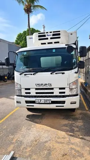 Isuzu Forward 2011
