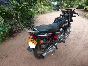 Bajaj CT100 2014