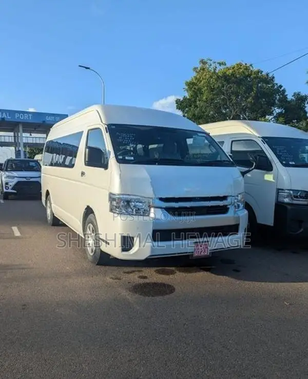 Toyota HIACE GDH 223B 2026