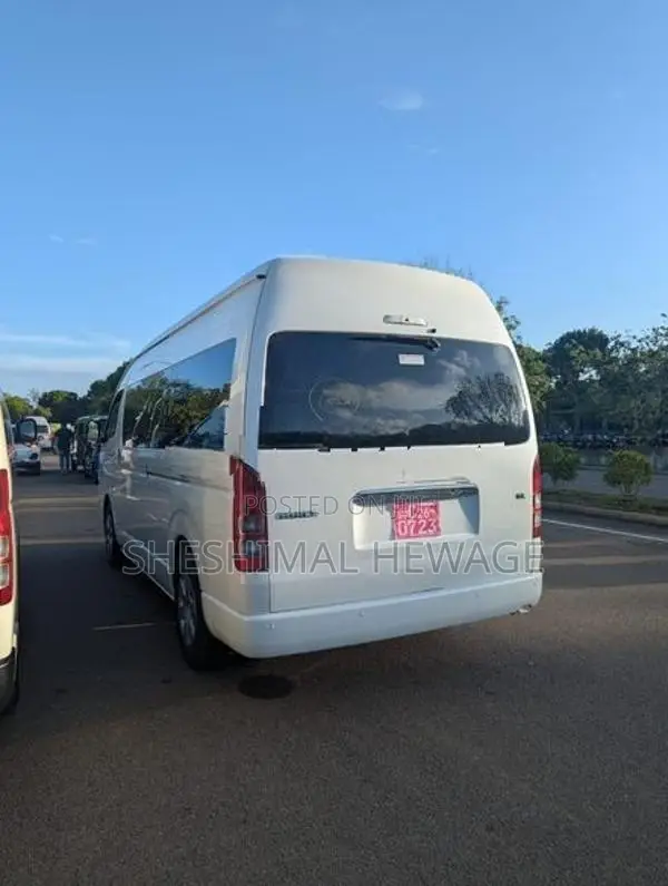 Toyota HIACE GDH 223B 2026