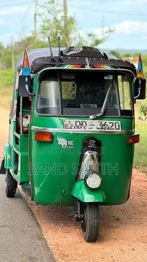 Bajaj RE 2005