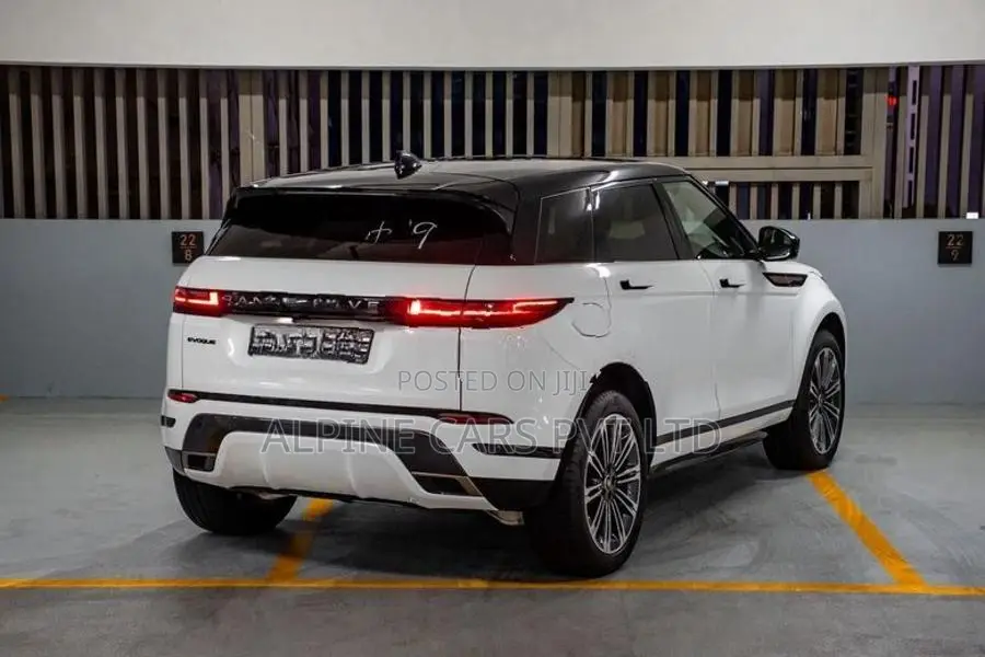 Land Rover Range Evoque P300 HSE Dynamic 2025