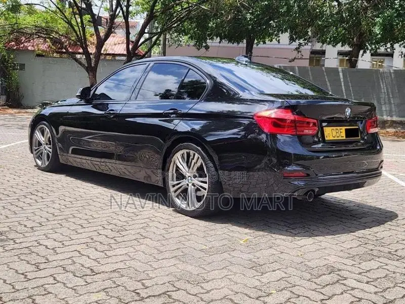 BMW 318i luxuryline 2018