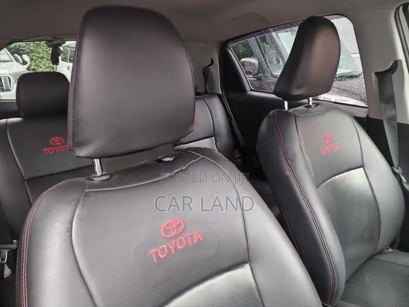 Toyota Vitz 2018
