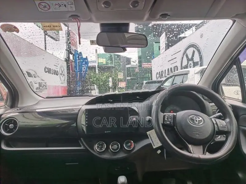 Toyota Vitz 2018