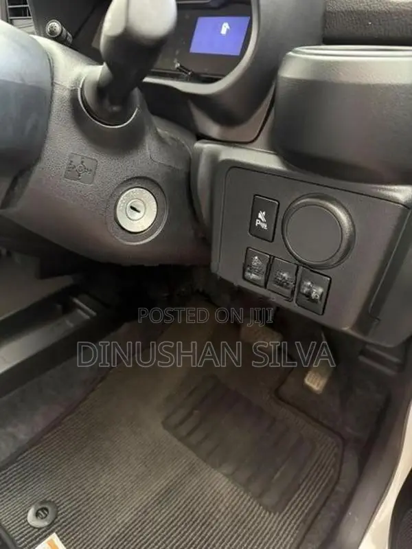 Daihatsu Mira L ES 3 Safety 2025