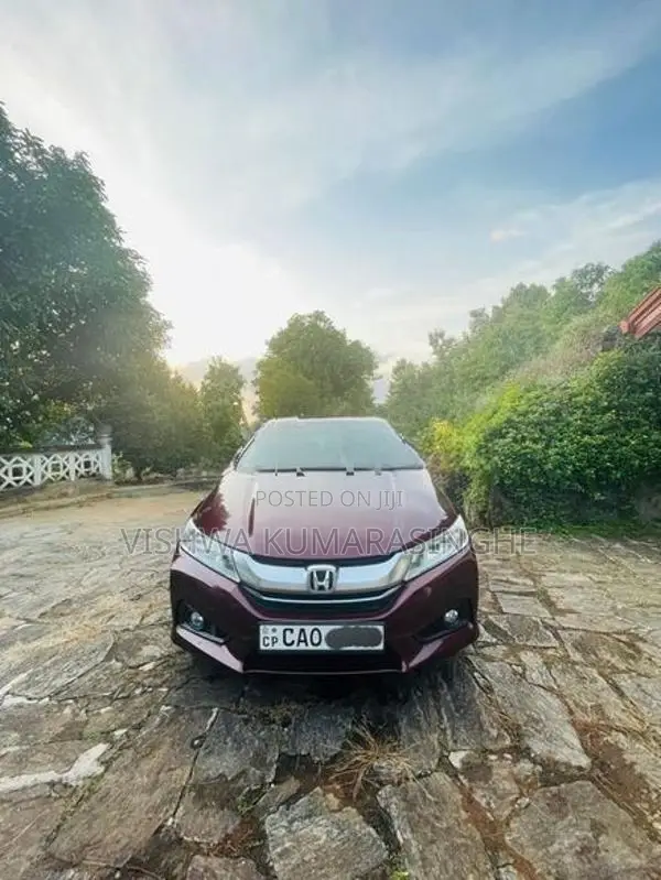 Honda Grace 2015