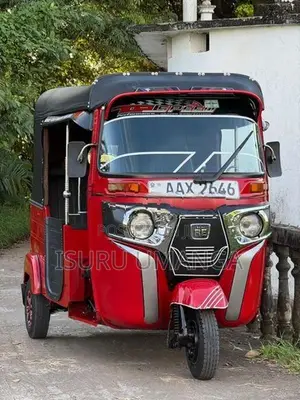 Bajaj RE 2015