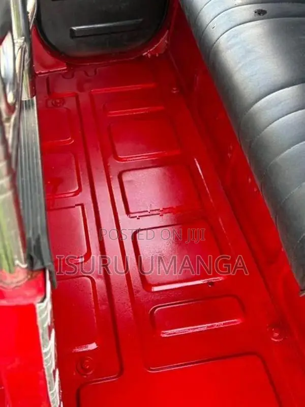 Bajaj RE 2015