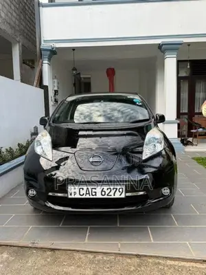 Nissan Leaf G 2012