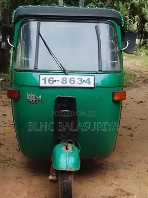 Bajaj RE 1989
