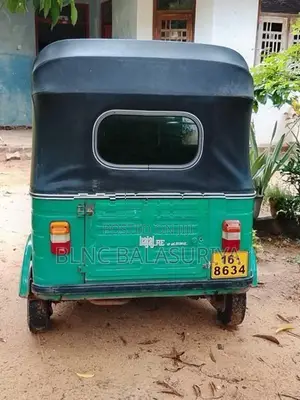 Bajaj RE 1989