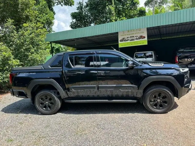 Toyota Hilux Travo Overland Plus 2026