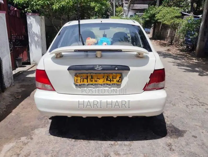 Hyundai Accent 2000