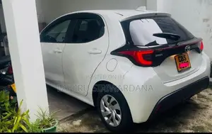 Toyota Yaris G LED 2023