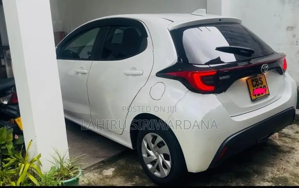 Toyota Yaris G LED 2023