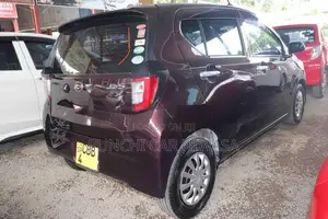 Daihatsu Mira 2017
