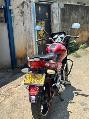 Bajaj Pulsar 180F 2005