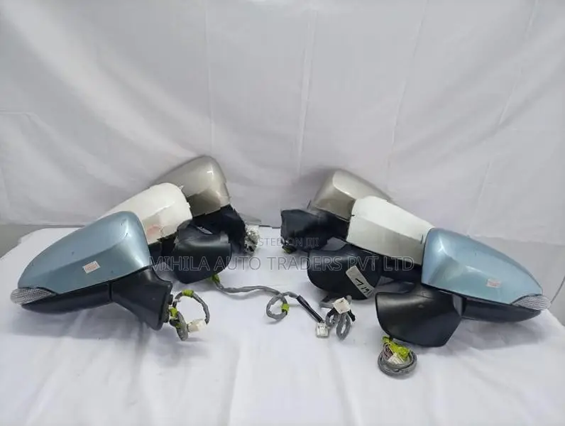 Toyota Axio 161 Side Mirrors