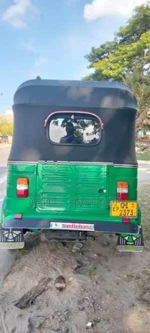 Bajaj RE 2006