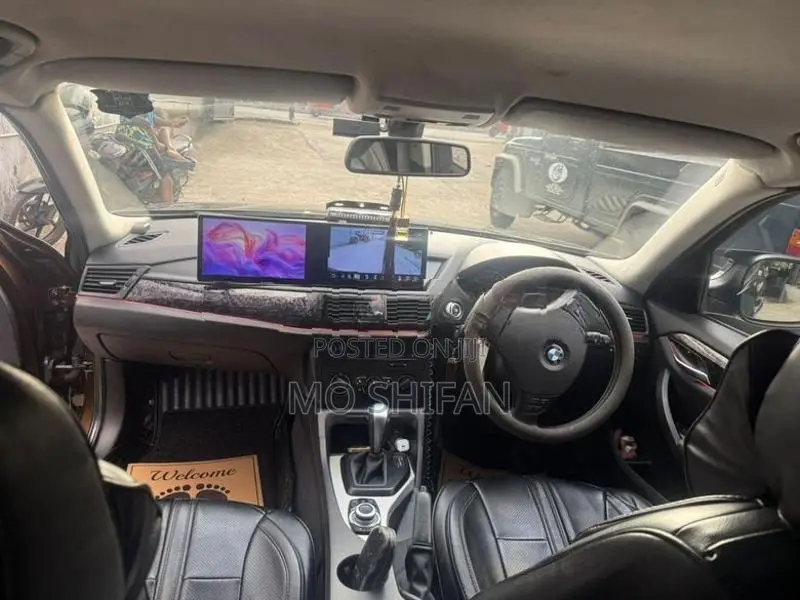 BMW X1 2011