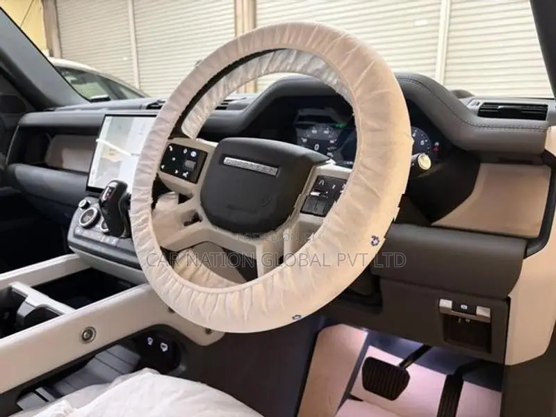 Land Rover Defender 110X-Dynamic SE P300 2026