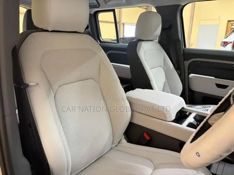 Land Rover Defender 110X-Dynamic SE P300 2026