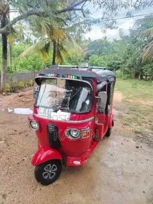 Bajaj RE 2012