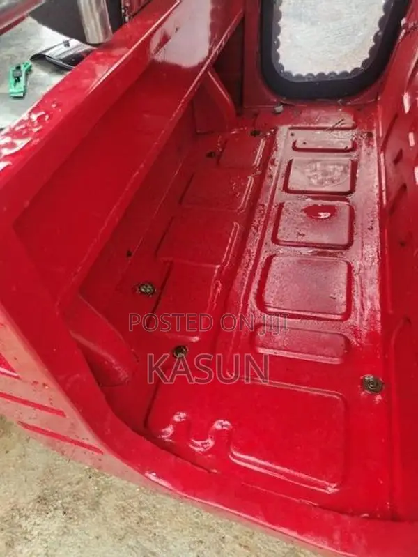 Bajaj RE 2012
