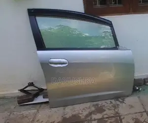 Honda Fit Shuttle Door