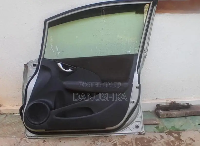 Honda Fit Shuttle Door