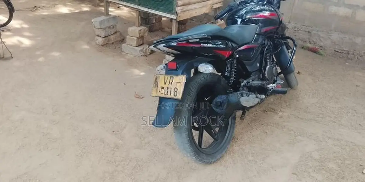 Bajaj Pulsar 180 2009